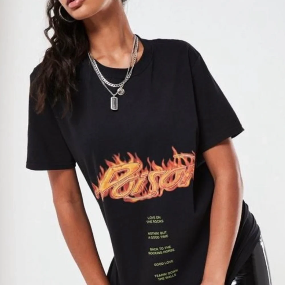 Black Poison Graphic Oversized T-shirt - Picture 1 of 5